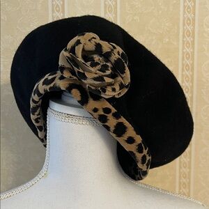 Vintage Deborah Rhodes Black Beret with Leopard Velvet Trim